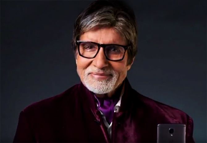 Amitabh Bachchan promotes the OnePlus phone