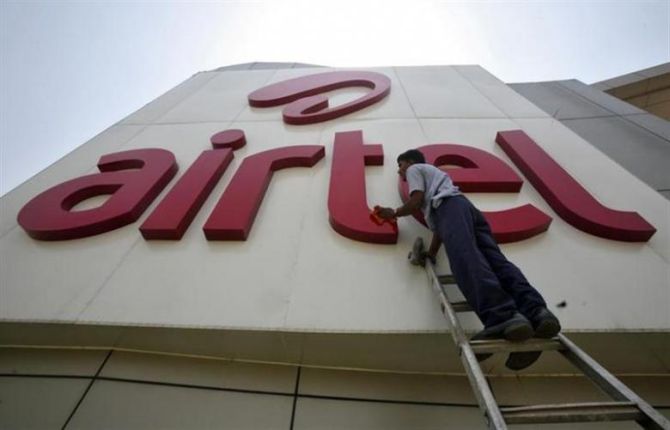 Google picks up 1.28% stake in Airtel, to invest $1bn