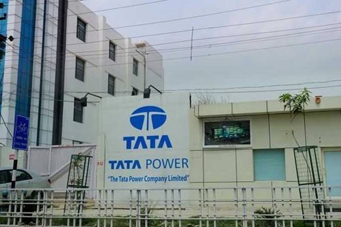 Tata Power-DDL Patents Self-Regenerating Transformer Breather