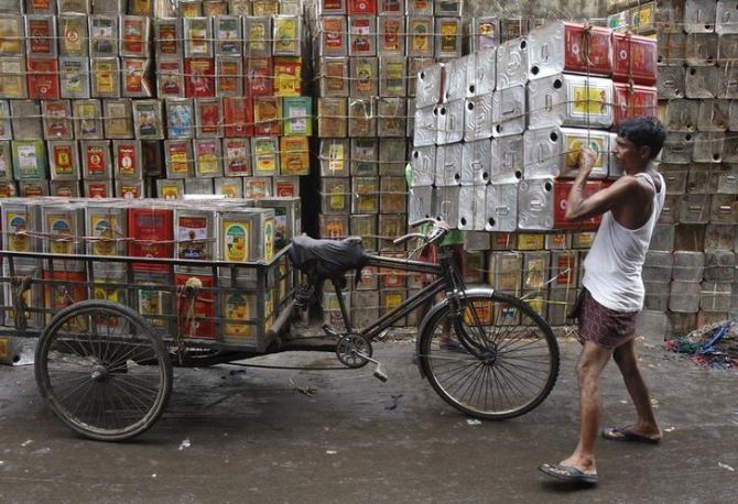 India's Vegetable Oil Imports Fall 25% in November