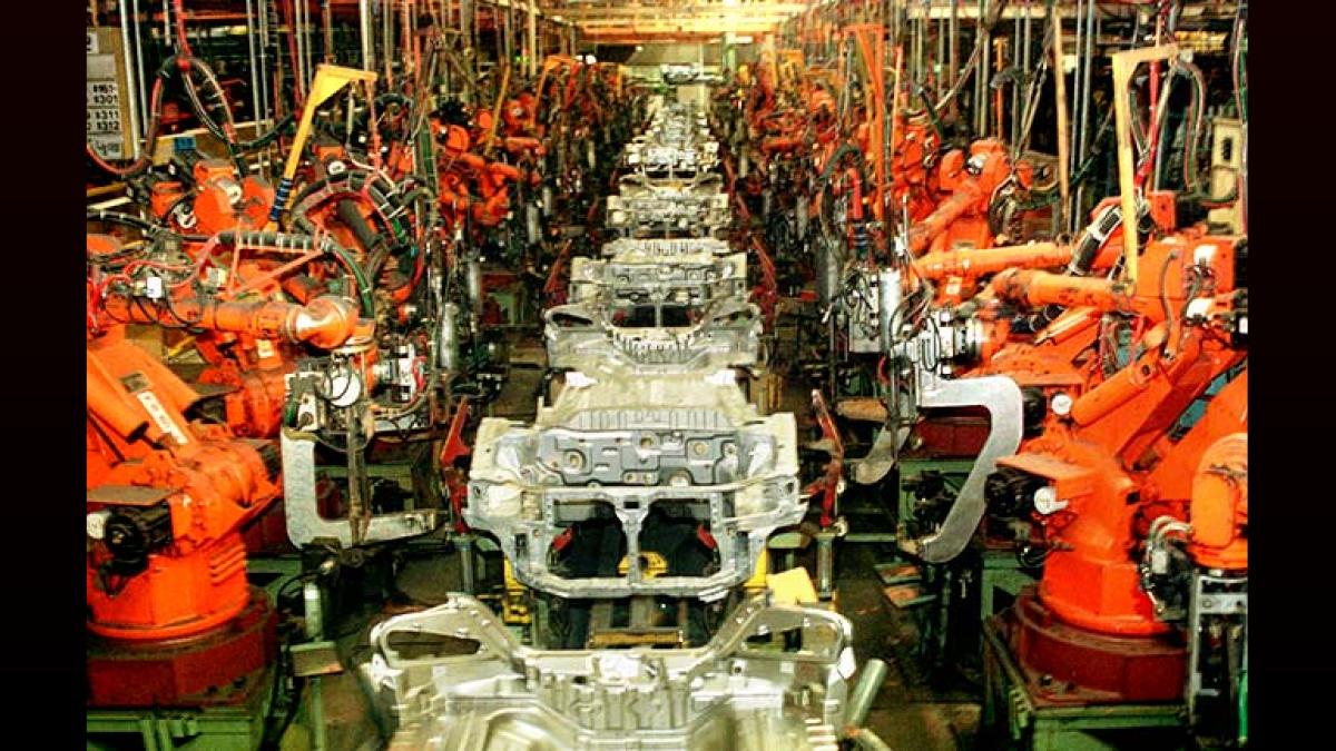 AI Powers MIF Manufacturing with Humanoid Robots