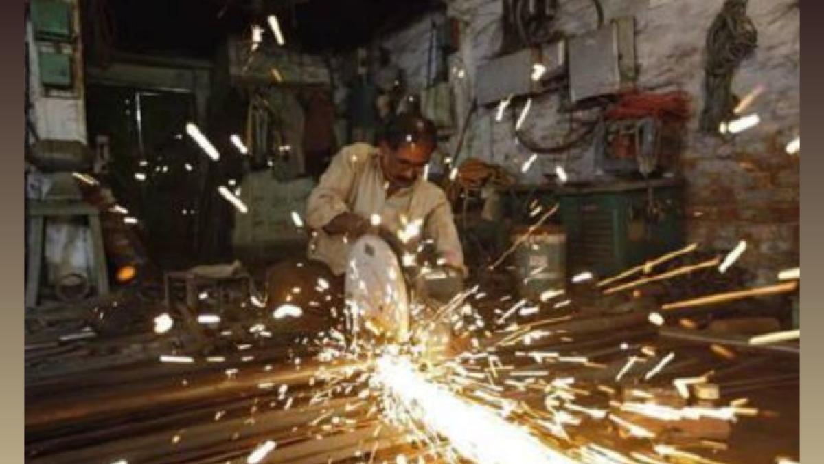 India's Industrial Production Rises 3.1% in September