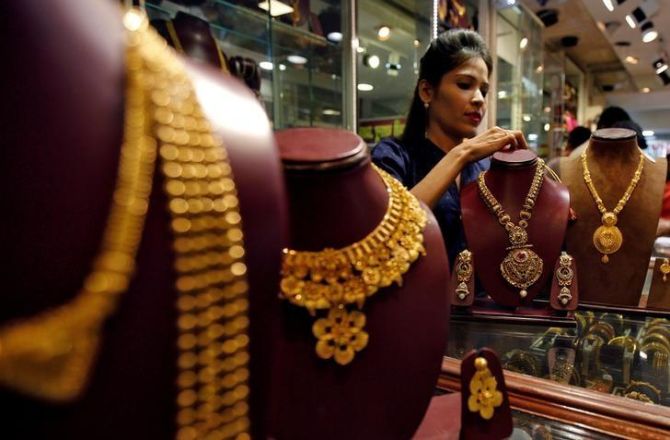 Akshaya Tritiya Gold Rush: High Prices Don't Dampen Demand