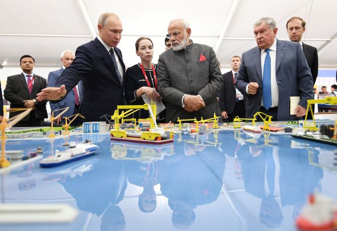 Putin, Modi Agree to Maintain Dialogue: Kremlin