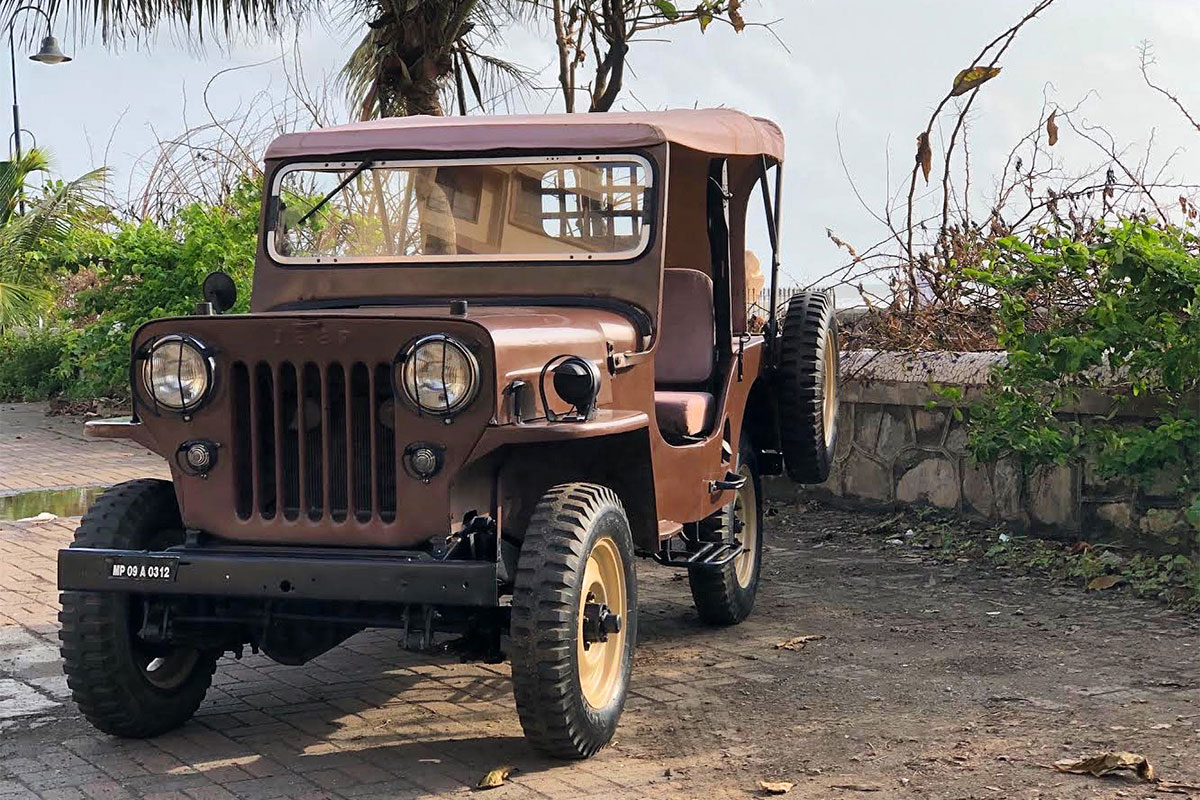 mahindra classic jeep interior