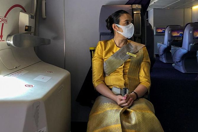 IndiGo Passenger Finds Screw in Sandwich: Airline Responds
