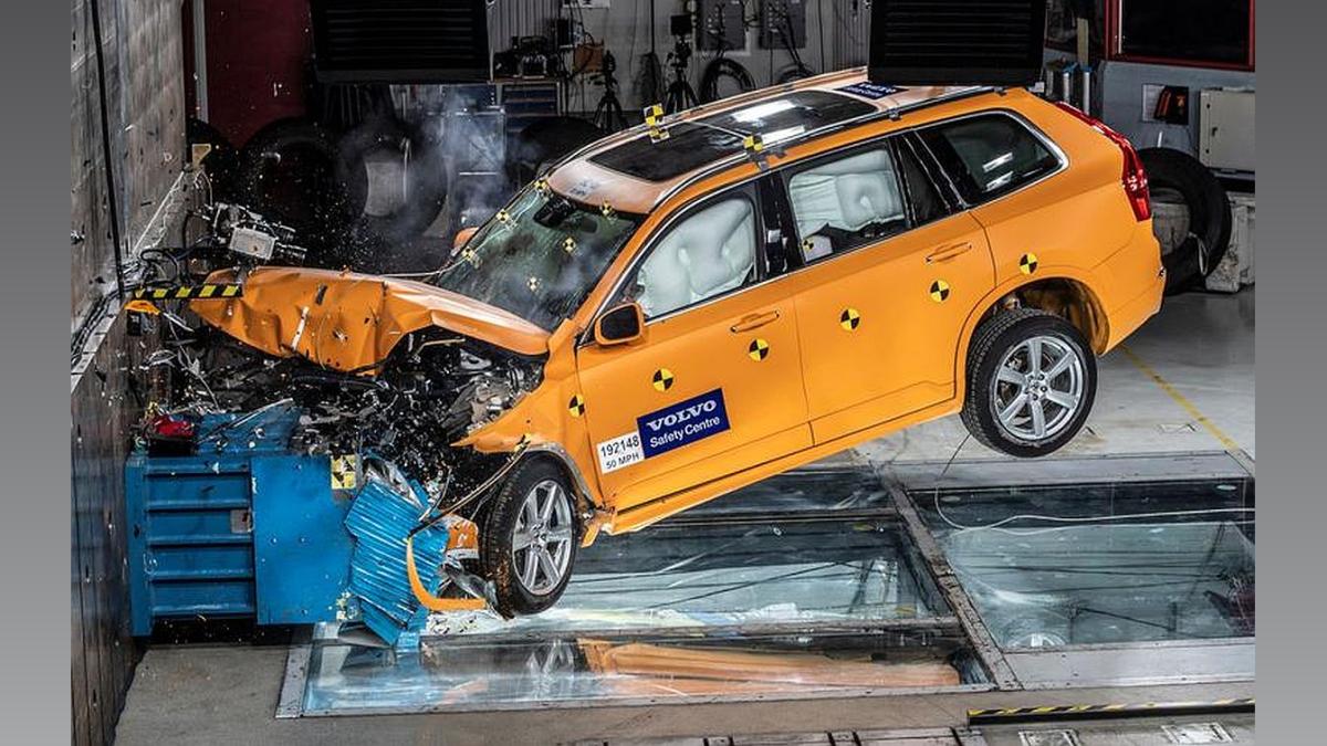 Toyota Daihatsu Suspends Shipments After Faked Tests