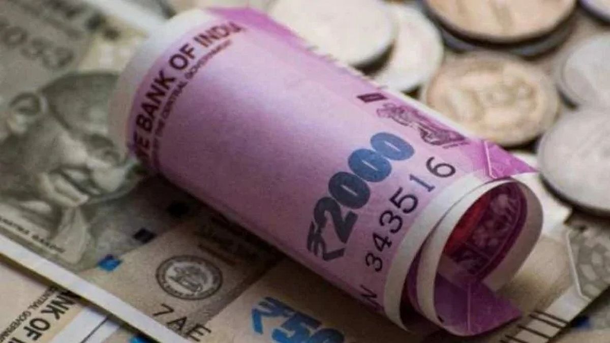 Govt to borrow about Rs 12 lakh cr in FY22: FM