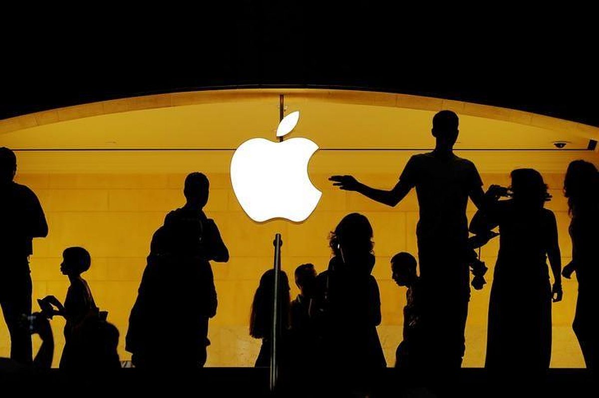 Apple tops India smartphone market in revenue share in 2023