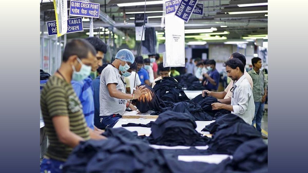 India's Garment Exports Surge 12% in August