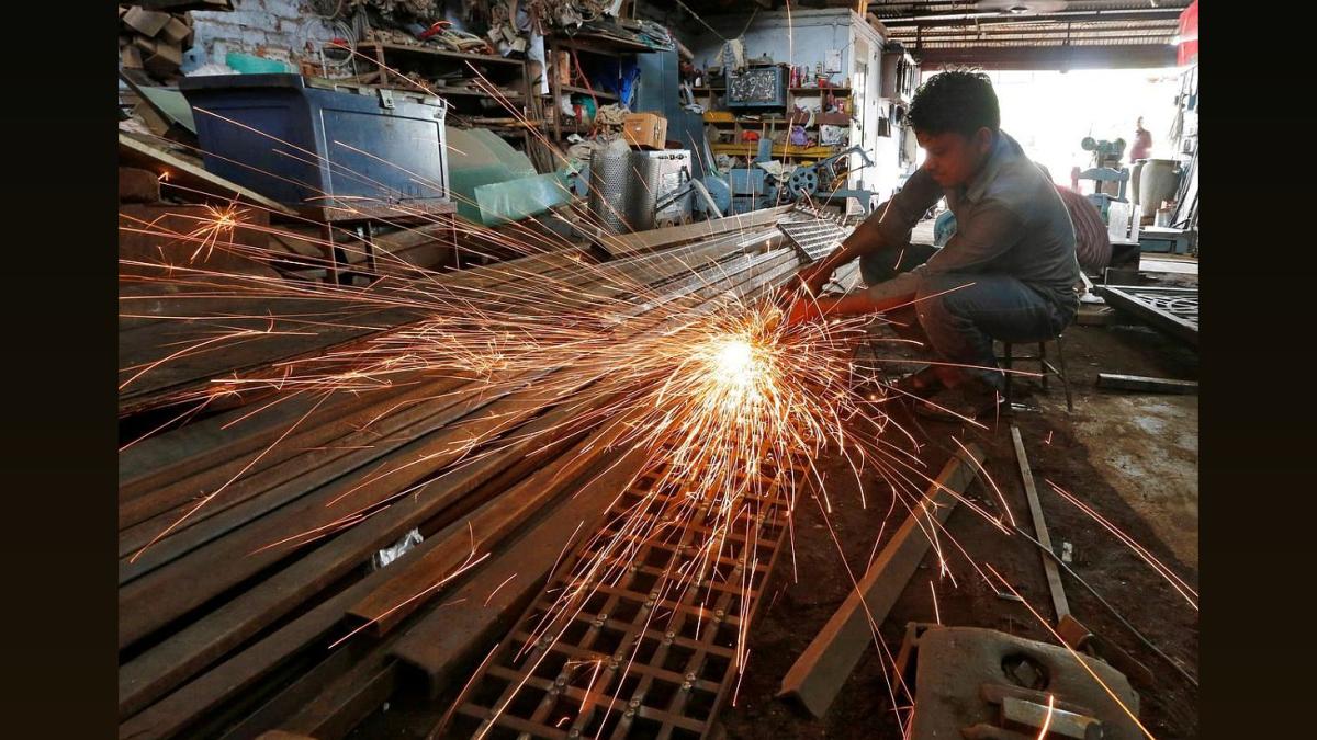 India's Manufacturing Key to USD 2 Trillion Export Goal by 2030 | EXIM Bank