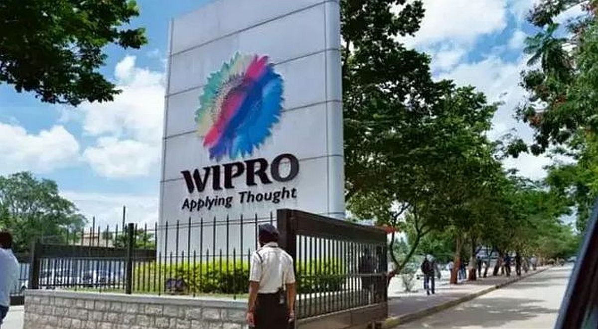 Wipro Q4 Profit Down 7.8%, New CEO Flags Uncertainty