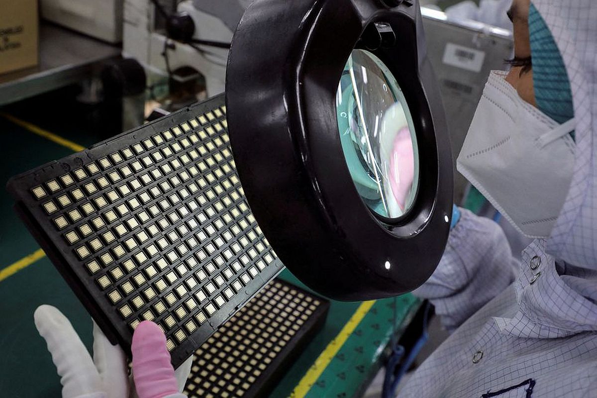 India Approves Rs 1.26 Lakh Cr Chip-Making Units