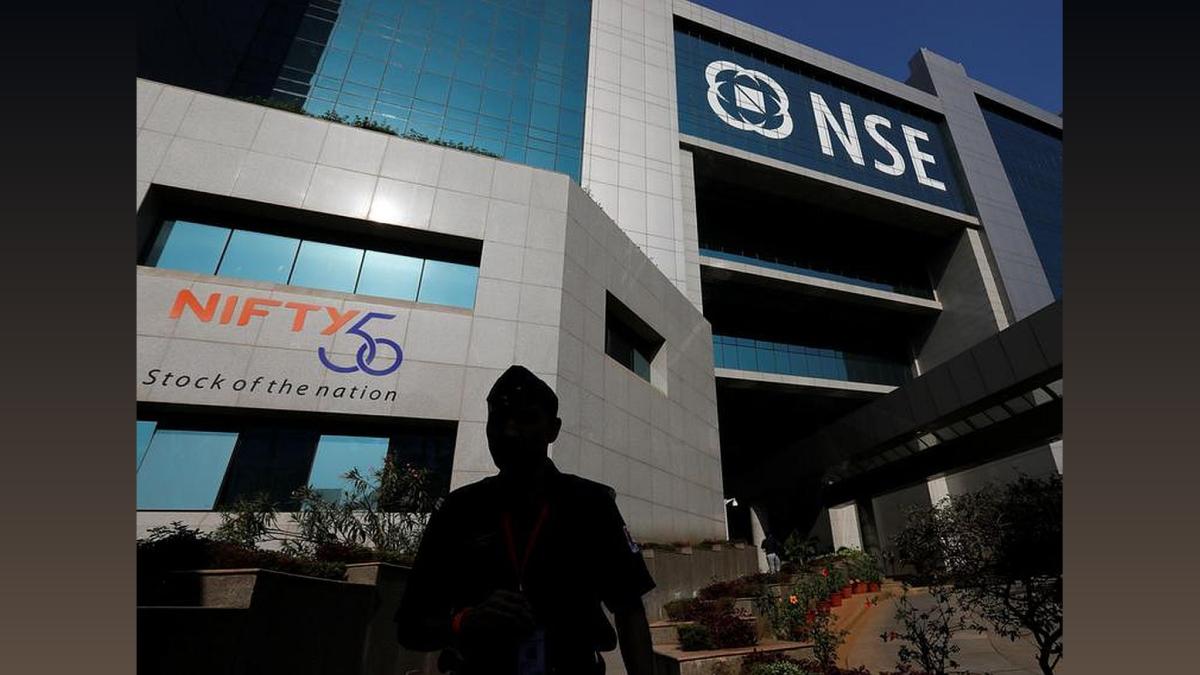 Nifty Waves Index: Media & Entertainment Industry Benchmark