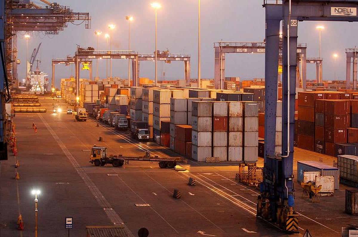 India Exports Rise 3.12% to $36.92 Billion in January | Latest News