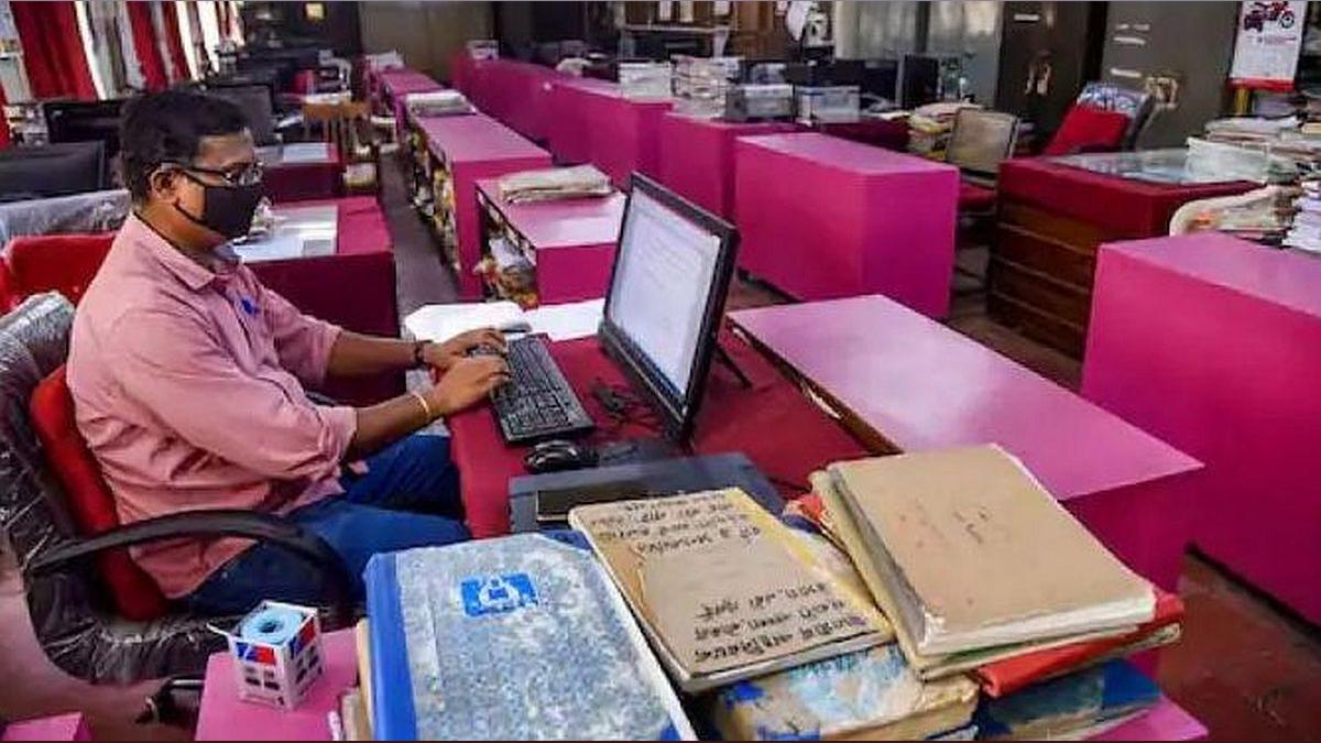 India Services Sector Growth Hits 13.5-Year High in March: PMI