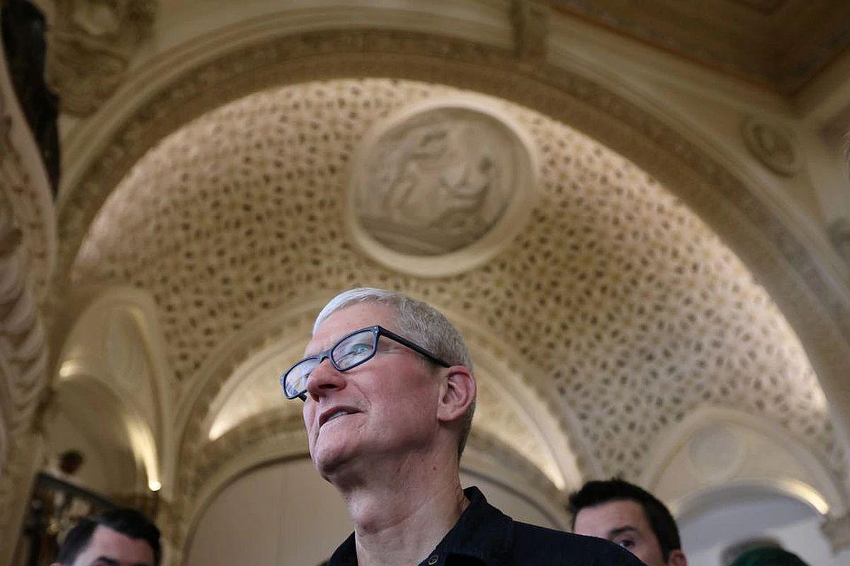 Tim Cook