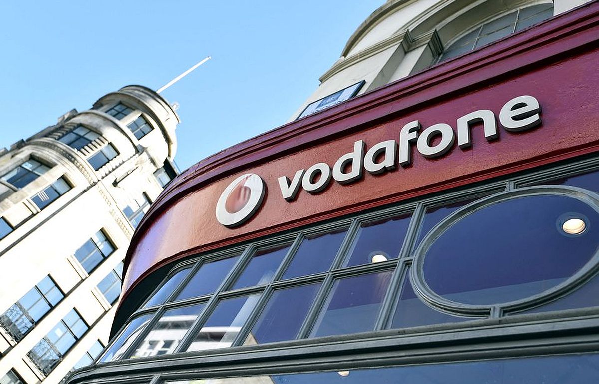 Vodafone Idea Raises Rs 5,400 Cr from Anchor Investors