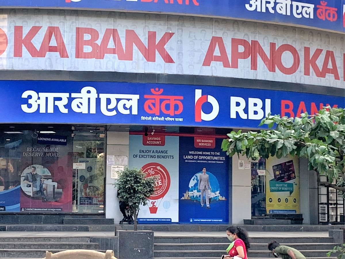 Tamal Bandyopadhyay: What exactly happened at RBL Bank? - Rediff.com Business