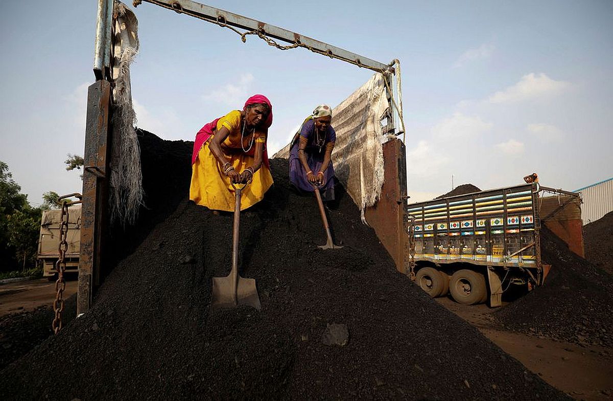 Coal Production Surges 35% in Q1 FY25: India's Coal Ministry