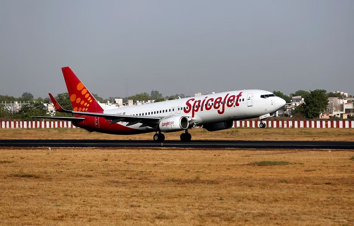 SpiceJet Faces Insolvency Plea by Engine Lease Finance