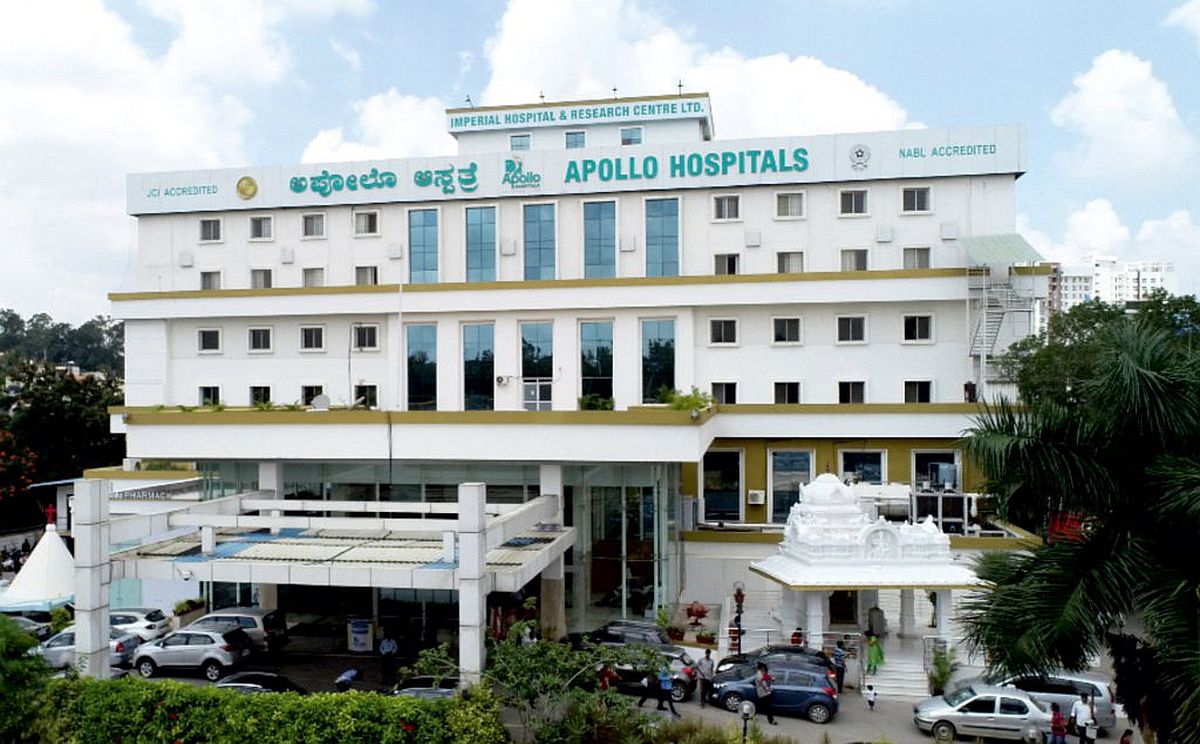 Apollo HealthCo Raises Rs 2,475 Cr from Advent International