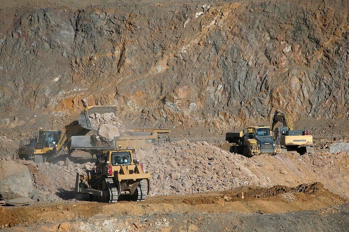 India to Lead Offshore Mining: Official