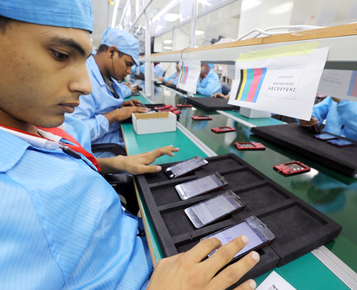 Why Apple Wants Indian Workers To Work Longer Hours