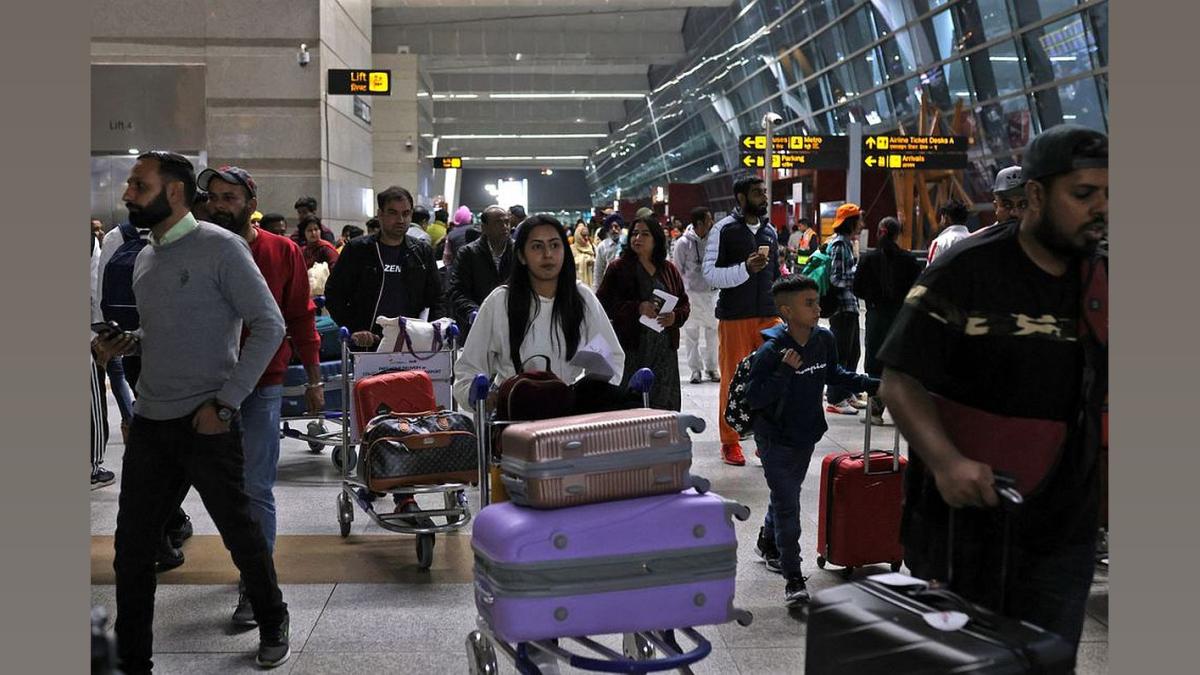 Flight Delays Impact 4.82 Lakh Passengers in Jan 2024: DGCA