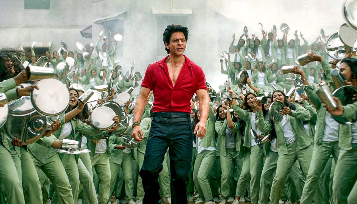 Brand SRK Is Back With A Bang!