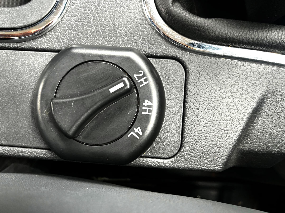 4WD switch dial