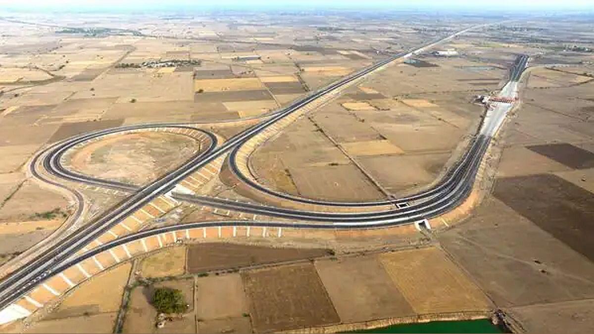 UP Govt to Build 12 E-way Hubs on Expressways