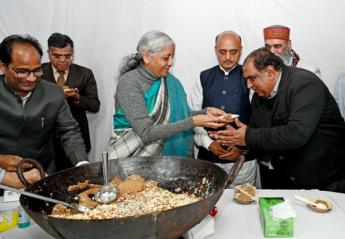 Halwa ceremony