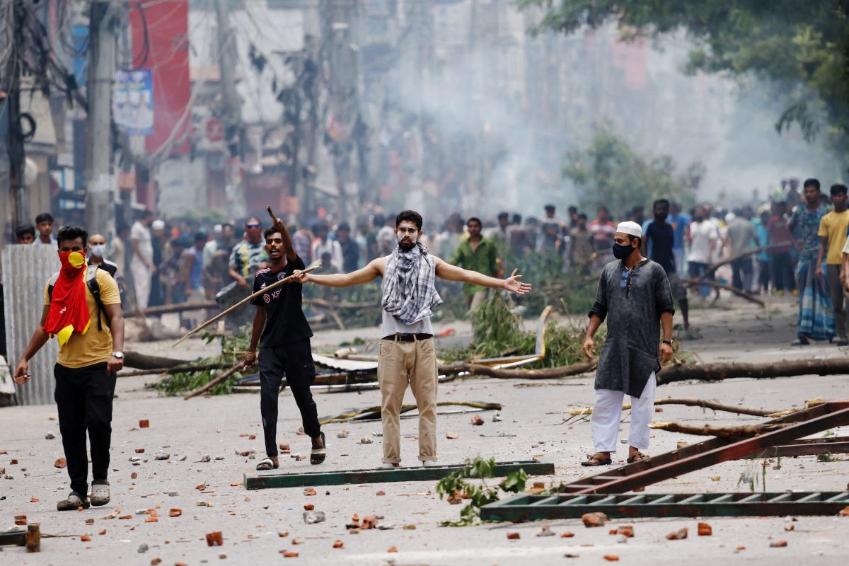 Bangladesh Unrest: No Impact on India's Trade - S''P