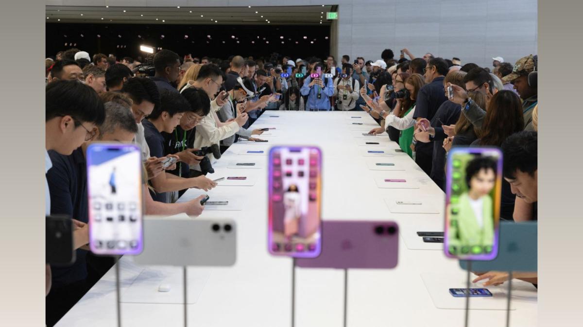 iPhone 17 Pro Max Out of Stock in US, India