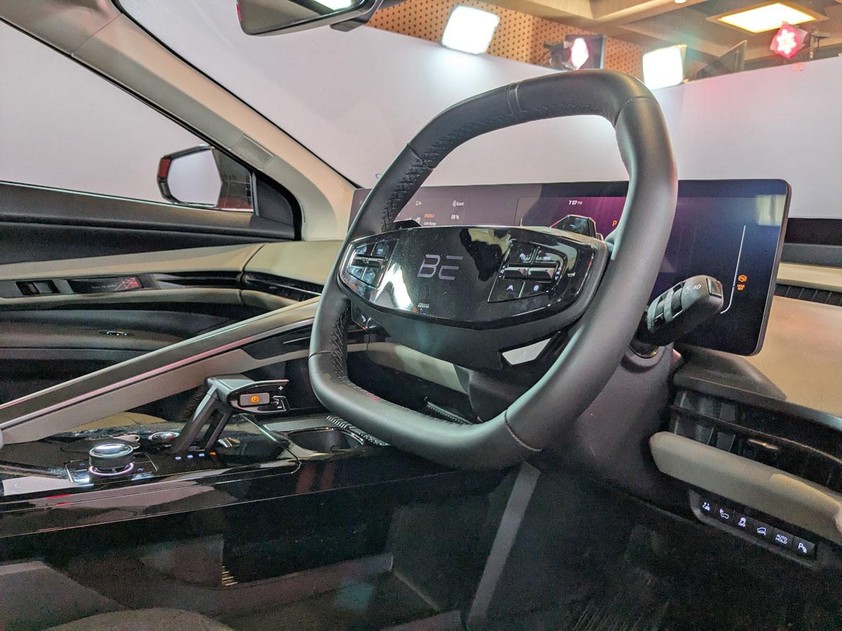 BE 6 - PAck 2 steering wheel