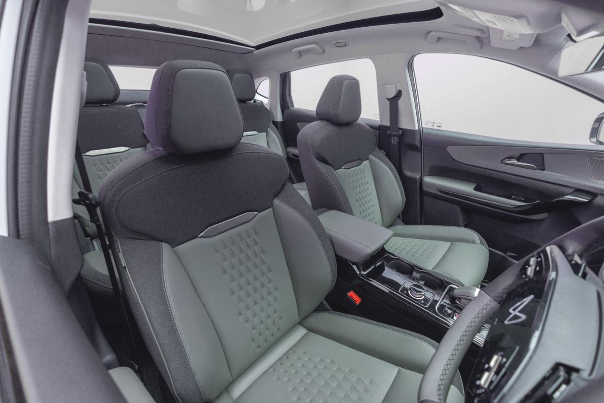 XEV 9e Pack 2 interiors