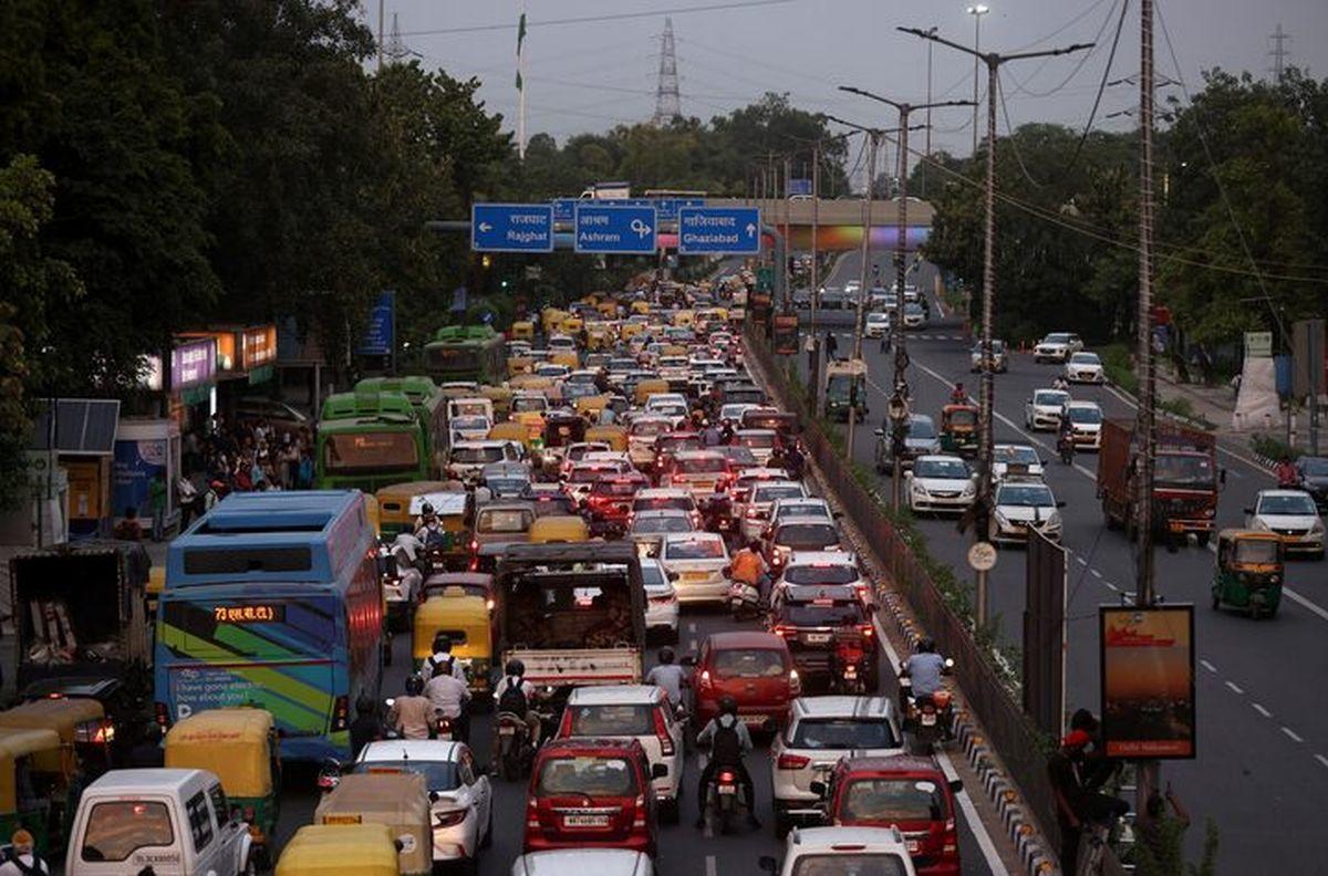 Truck rentals, EV and tractor sales rise in June
