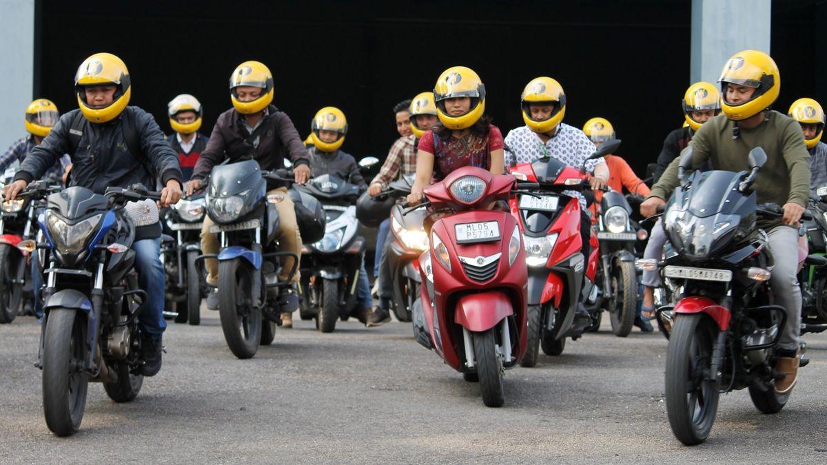 Auto: GoI greenlights bike taxis, over to states