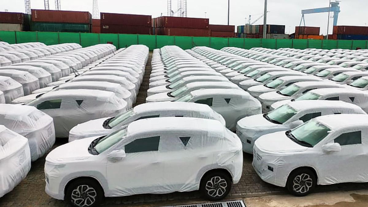 rediff.com - Surajeet Das Gupta - Auto: Fuel efficiency norms favour big cars: Maruti's Bhargava