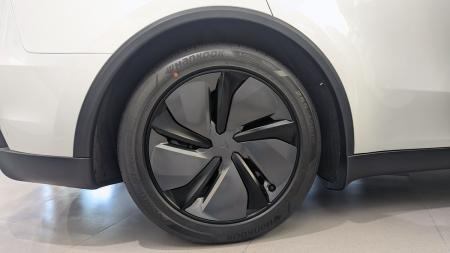Tesla 19 inch wheels for the Model Y