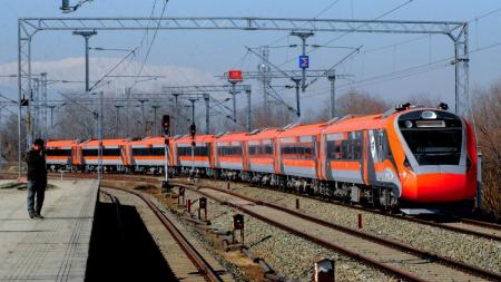 Vande Bharat Express train Vande Bharat Express train