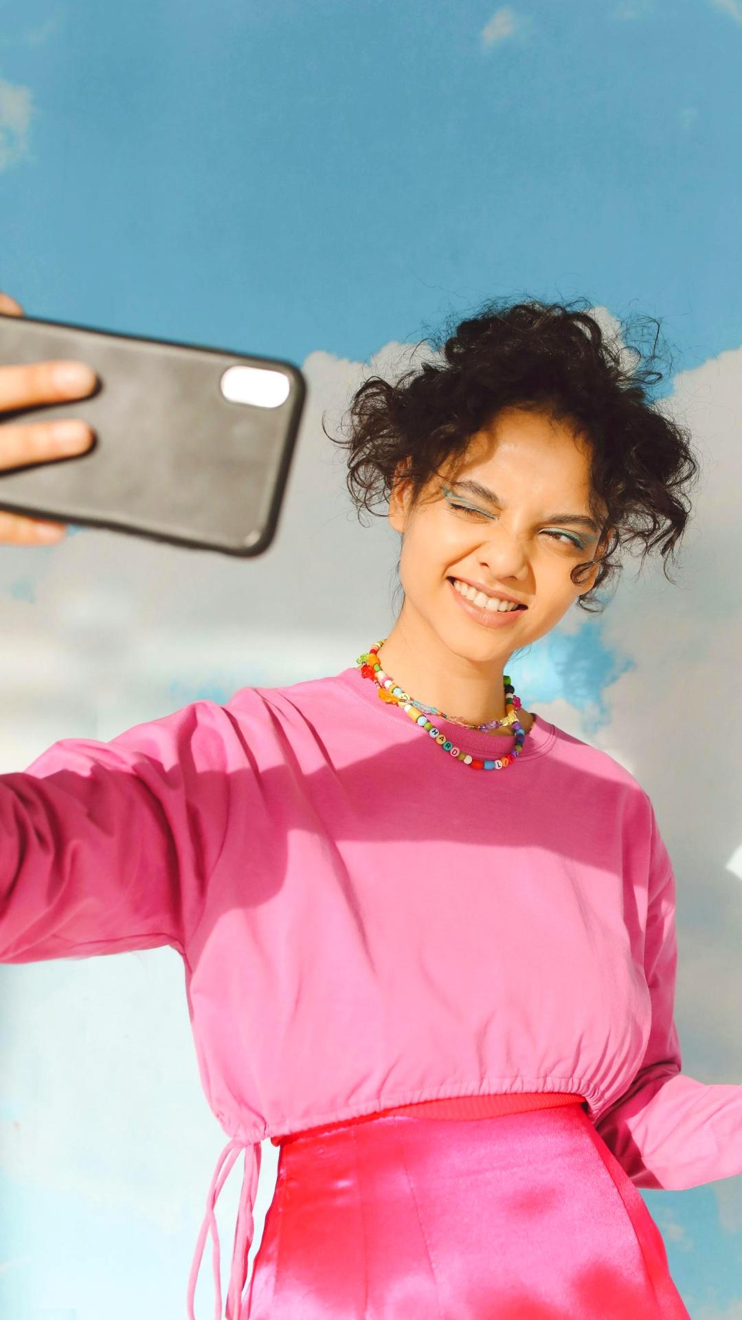 Who's Winning India's Smartphone Race?