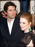 Julianne Moore and Bart Freundlich 