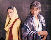 Rani Mukerji and Shah Rukh Khan in Veer-Zaara