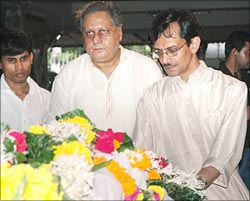 Hrishida's family paying their last respects