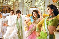 A still from Chup Chup Ke