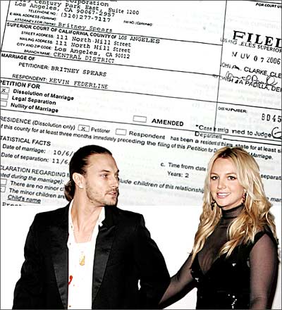 Kevin Federline, Britney Spears and a picture of their divorce papers