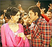 Shah Rukh Khan, Deepika Padukone in Om Shanti Om