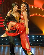 Sandhya performs with her dance partner